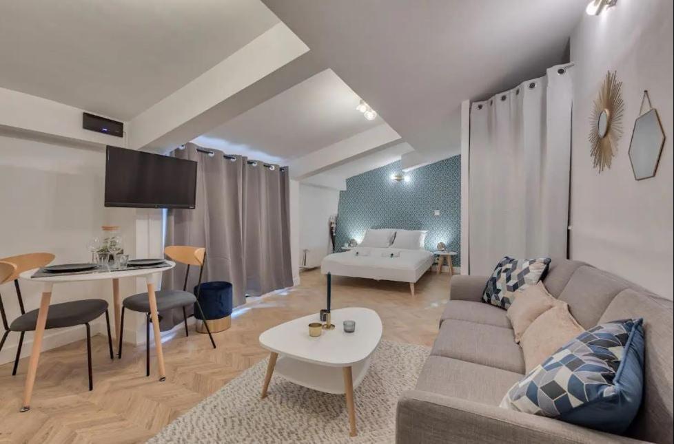 Appartement Renove Proche Arc Triomphe - 2P 파리 외부 사진